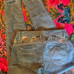 Free People crochets corduroys
